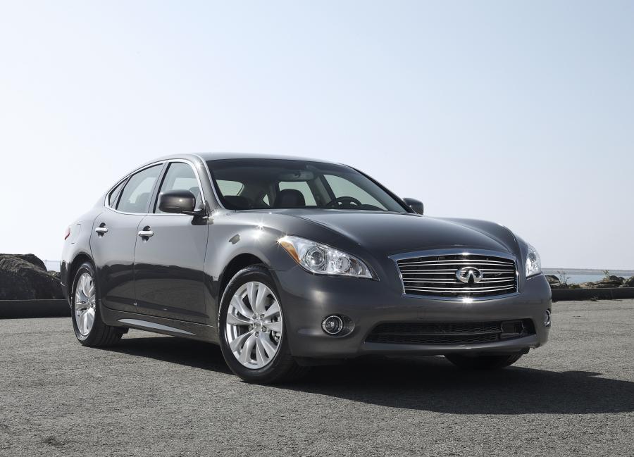  Infiniti M56 2010 года  (фото 34 из 34)